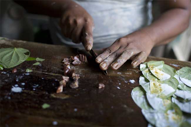 चूना (Chuna/Slaked lime)